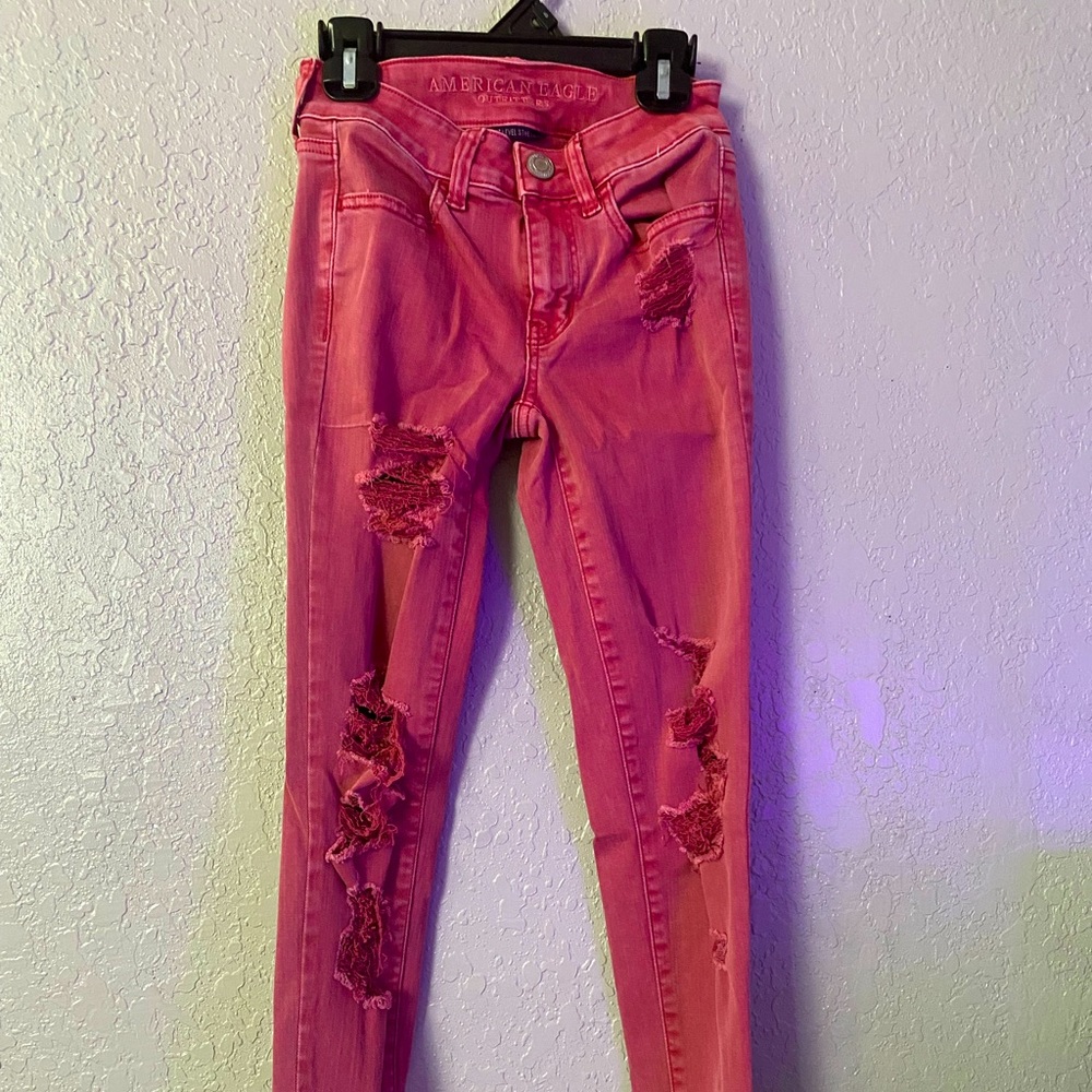 Pink American Eagle Stretch Ripped jeans, size 00